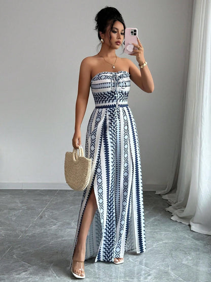 👗50% OFF NOW!💥Geometric Jumpsuit With Halter Neckline & Side Slit – Unique print & Elastic Back – Versatile, Perfect For Summer Parties Or Resort Wear ✨
