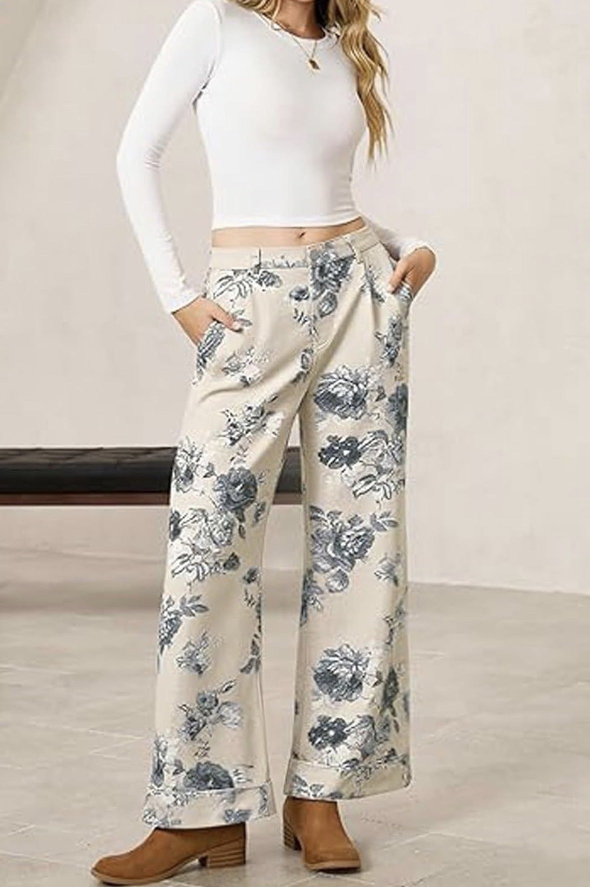 🌿HOT DEAL 51% OFF! 👖 Women’s Cropped Jeans – Chic Floral Print & Relaxed Wide-Leg Fit ☀️✨