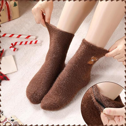 ⏳LAST DAY WARM WINTER SALE 50% OFF!🔥🐮5 Pairs Fuzzy Highland Cow Embroidered Plush Socks