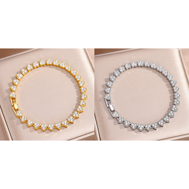 💥Limited BOGO💥✨Shiny Heart Link Bracelet Set – Elevate Day & Night Looks with Ease
